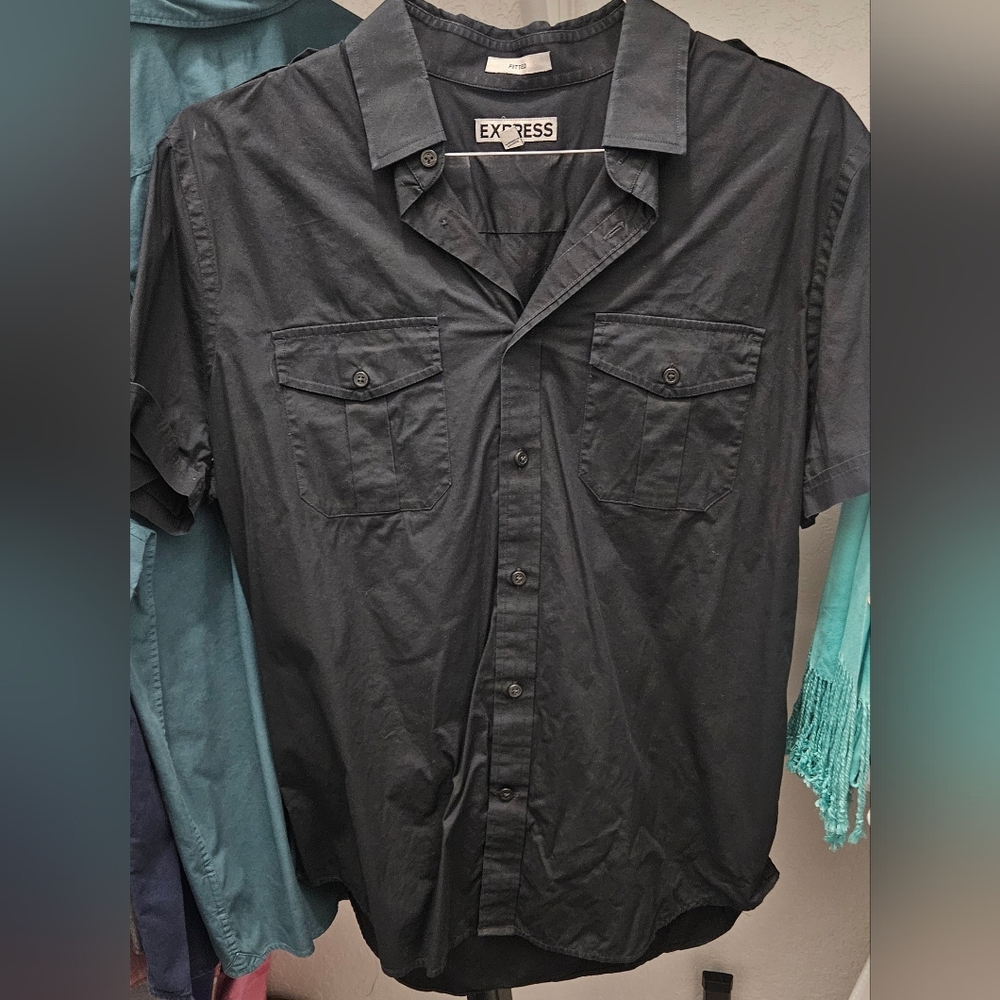 Express Men's Black Short-Sleeve Button-Up Shirt